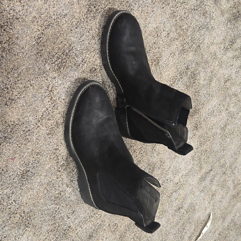 Black Eurosoft Boots size 9